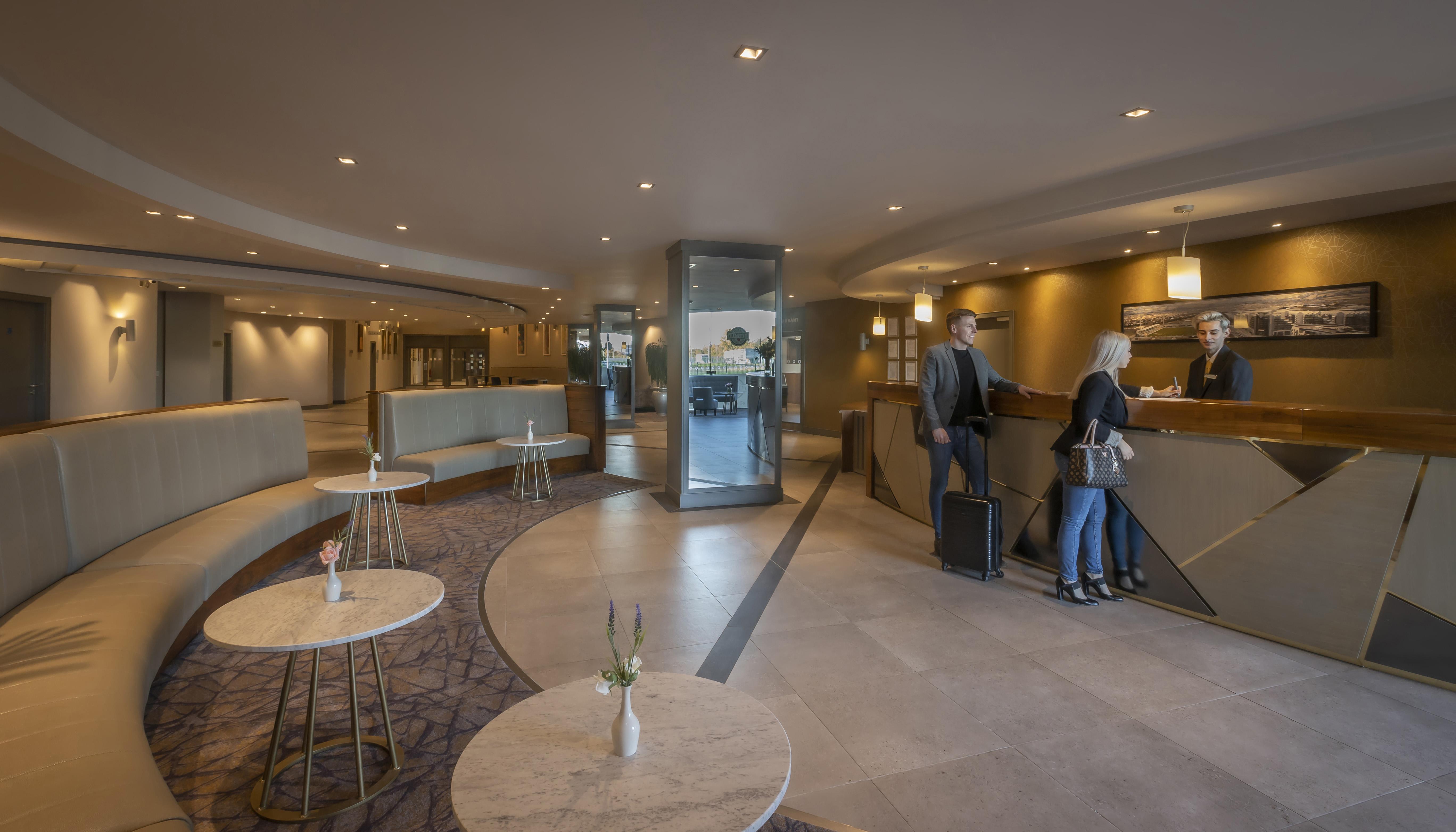 Maldron Hotel Тала Экстерьер фото