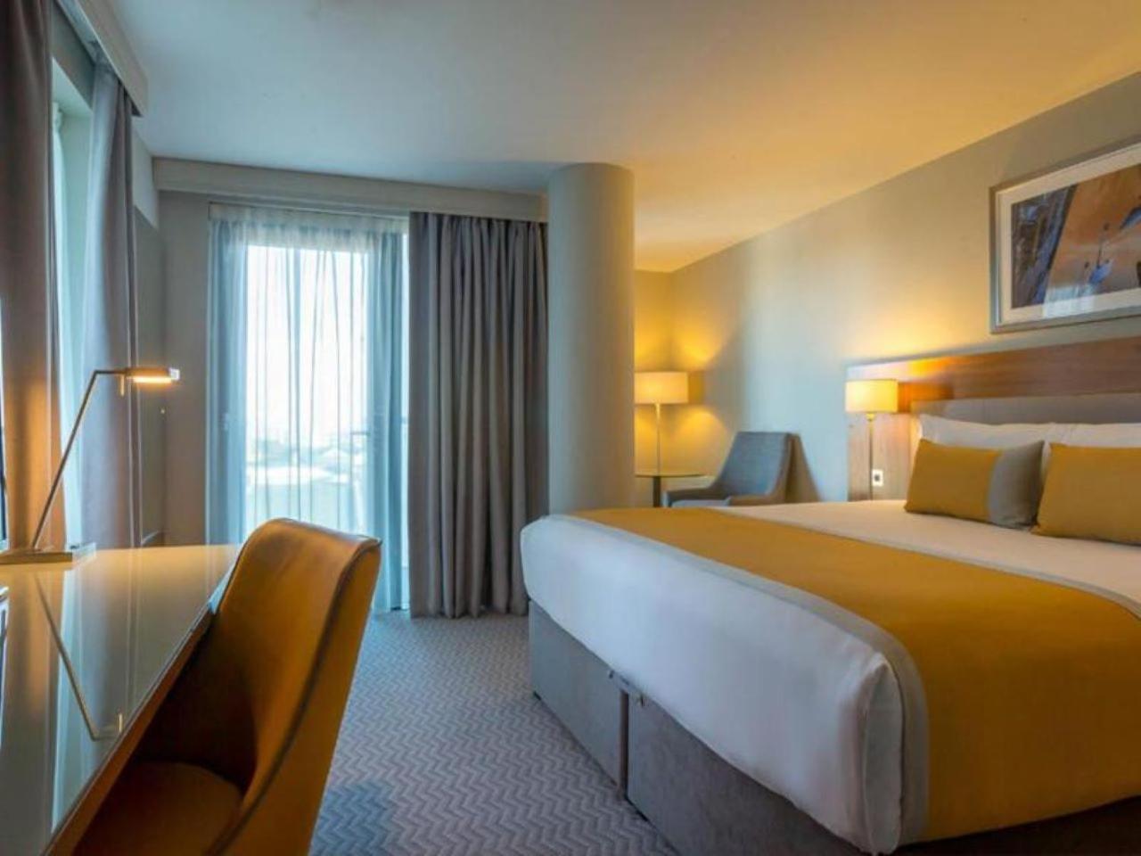 Maldron Hotel Тала Экстерьер фото