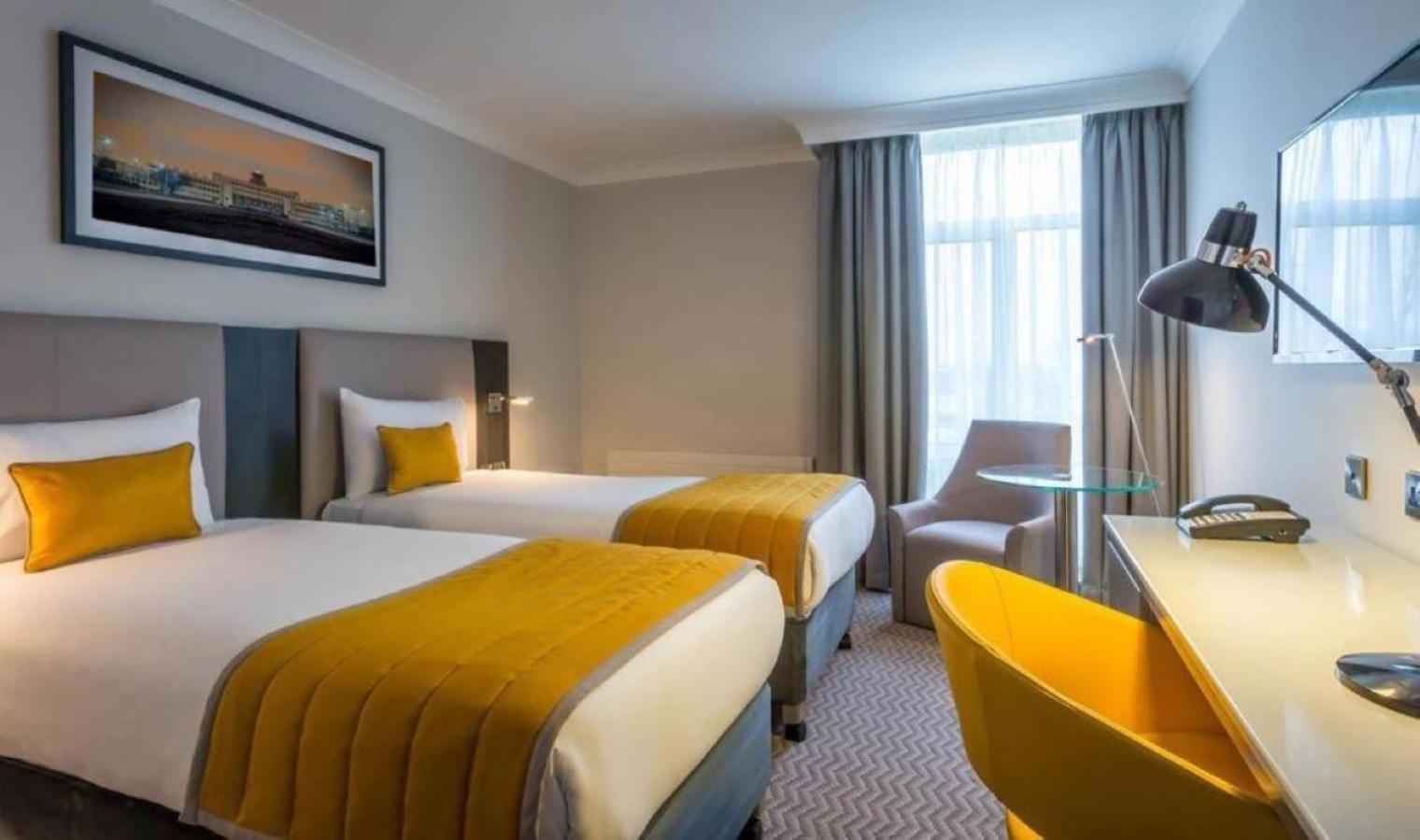 Maldron Hotel Тала Экстерьер фото