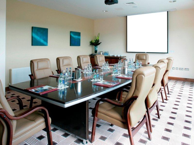 Maldron Hotel Тала Экстерьер фото