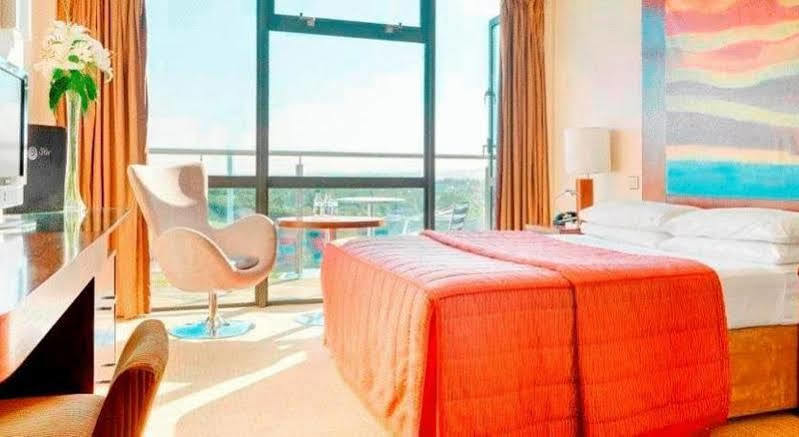 Maldron Hotel Тала Экстерьер фото