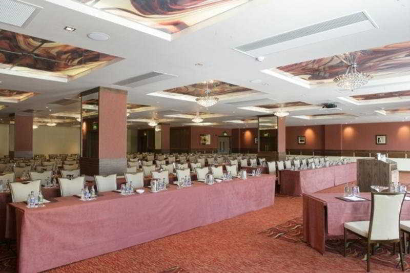Maldron Hotel Тала Экстерьер фото